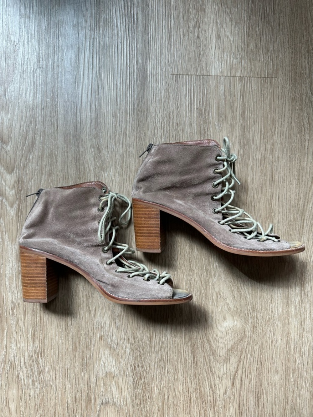 Cors Bootie - Picture 2 of 7